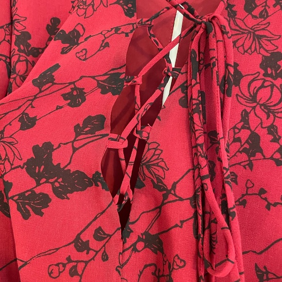 BCBGeneration Romper - Picture 5 of 5